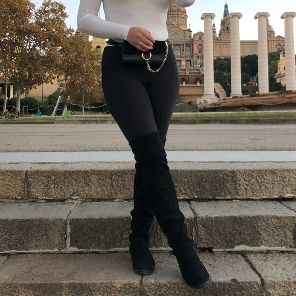 Chloe Faye Mini Black Leather Crossbody Bag - Picture 7 of 9